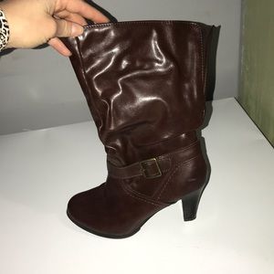 Heeled boots